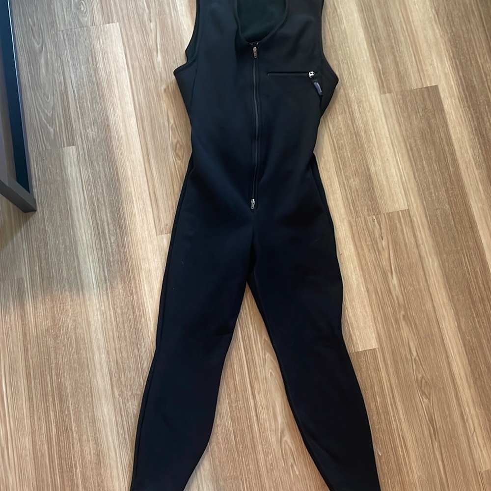 Patagonia expedition onesie womens L